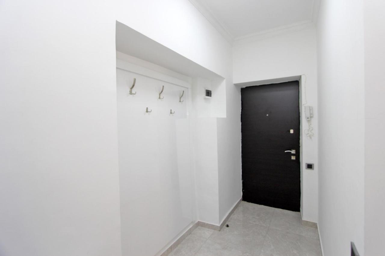 Appartment Lux, 2 Bedroom Yerevan Exterior photo