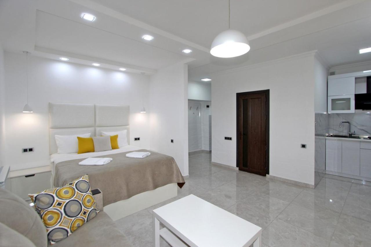Appartment Lux, 2 Bedroom Yerevan Exterior photo